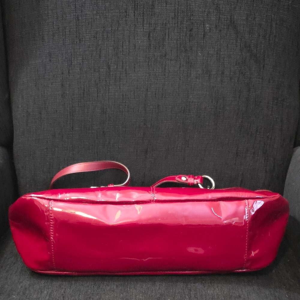 Coach Embossed C Red Patent Leather East West Gallery Tote Bag - Picture 4 of 9